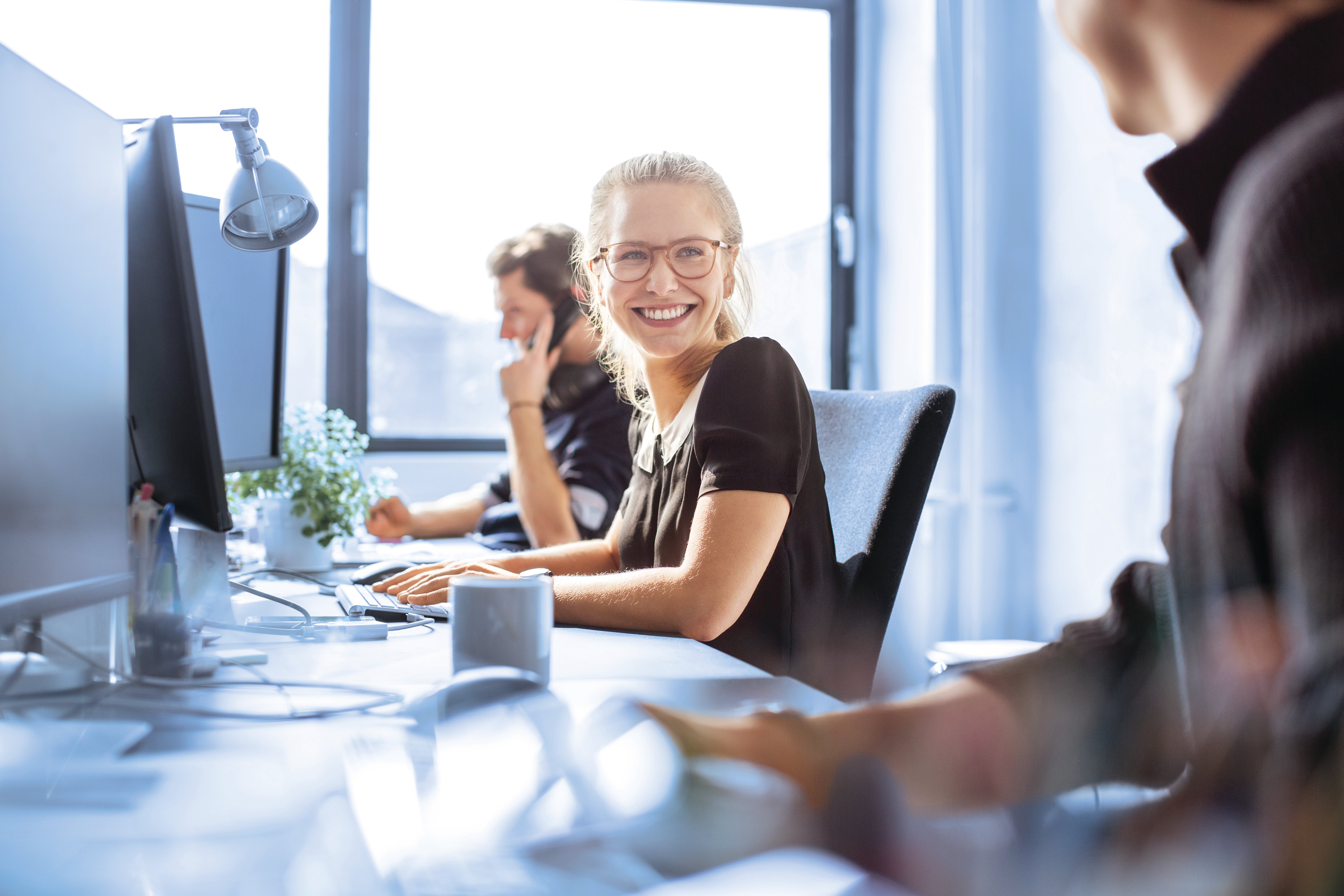 EXP_IT_At_Work_Female8_CMYK